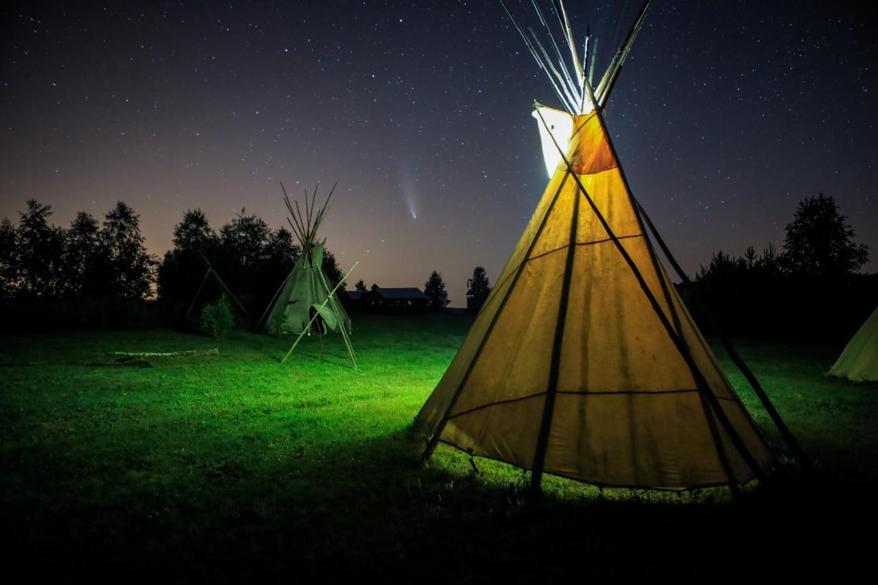 Fort Wapiti Hotel Zalasowa Luaran gambar